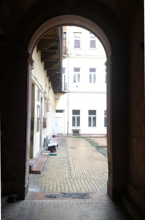 Vivid Rozsa Apartment Budapeste Quarto foto